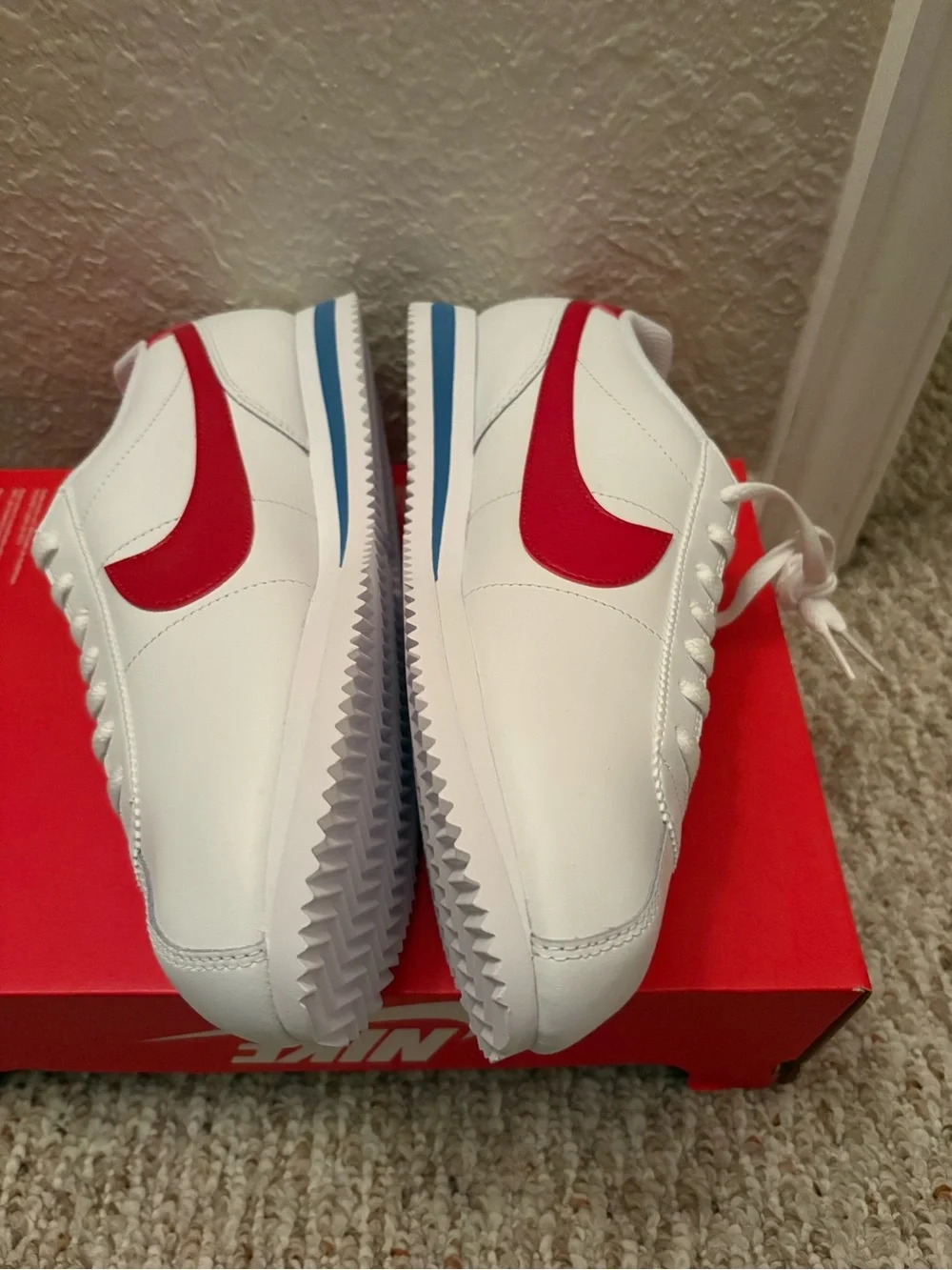 Nike Cortez Red/White ‼️STEAL‼️Size 10M & 10.5M